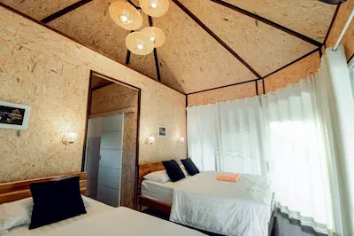 บ้านริมธาร และบ้านริมน้ำ 11